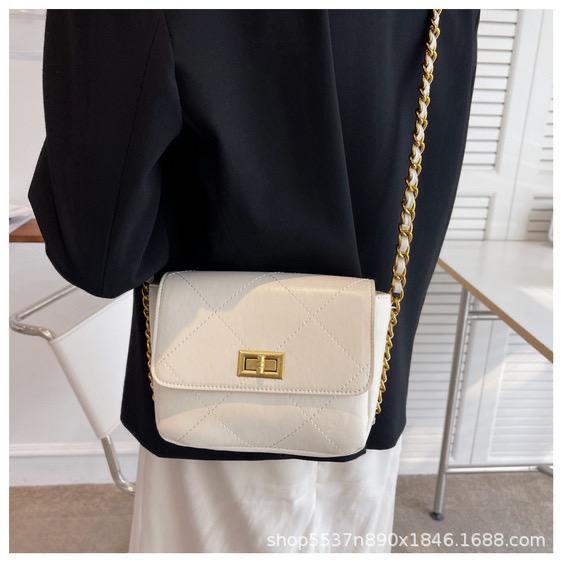 Fashion Diamond Classy Chain Messenger Small Square Bag