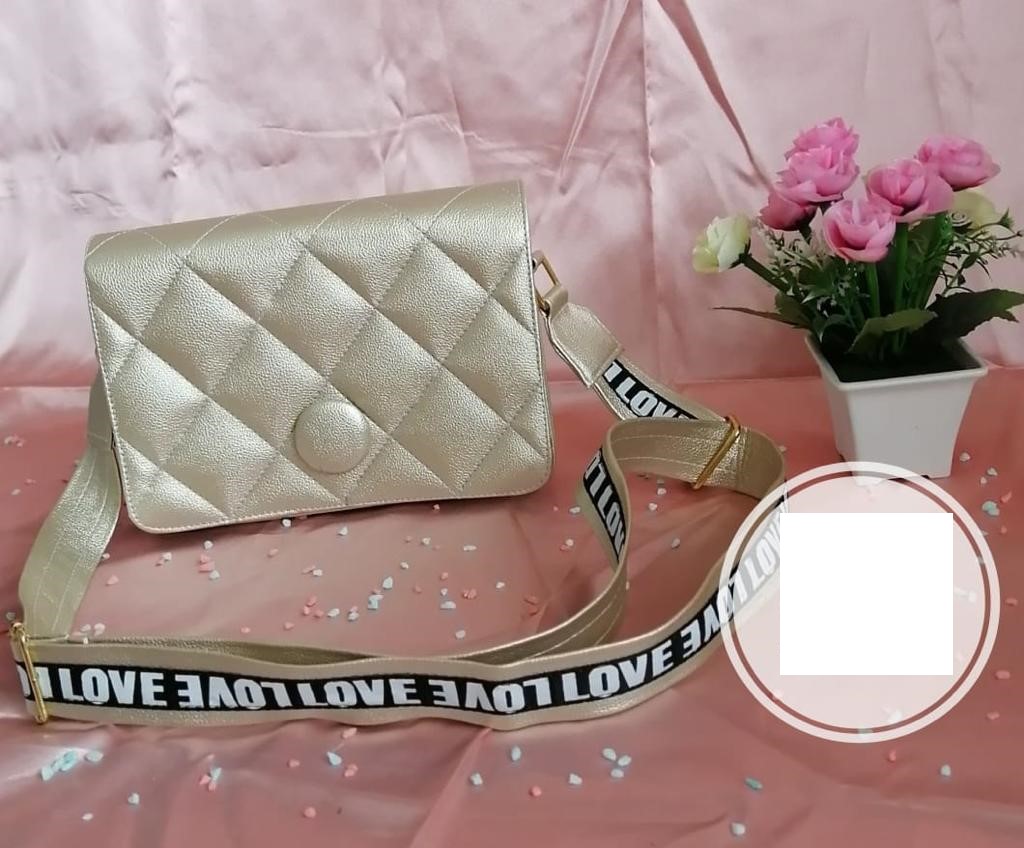 Ladies Trendy Quality Shoulder Bag