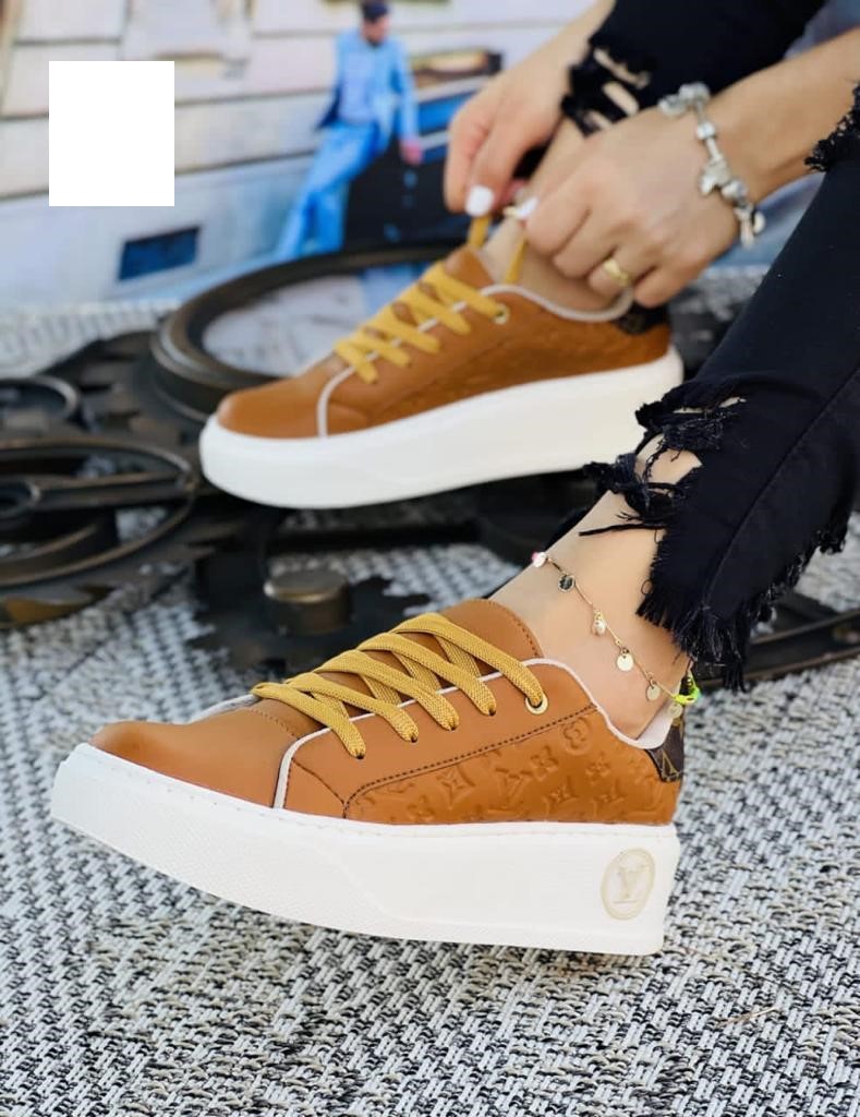 Louis Vuitton Womens Low-top Sneakers