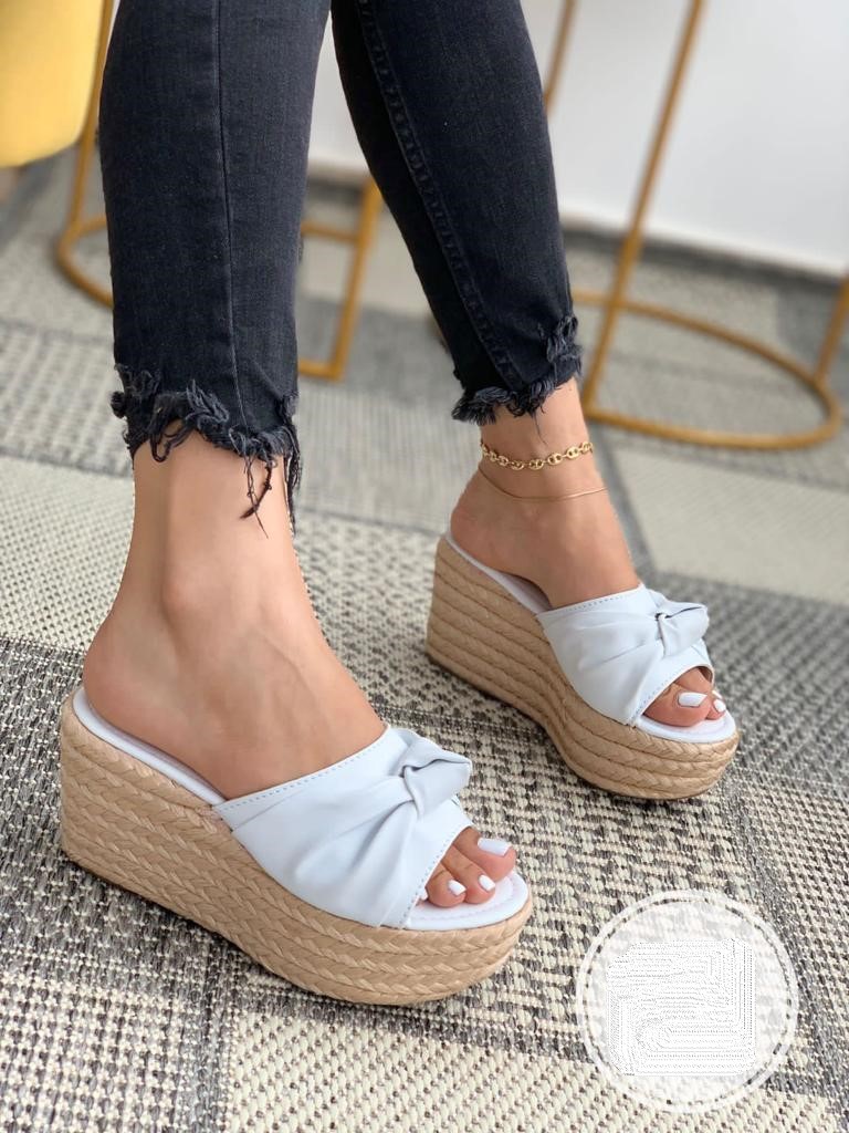 Solid Color Ladies Footwear