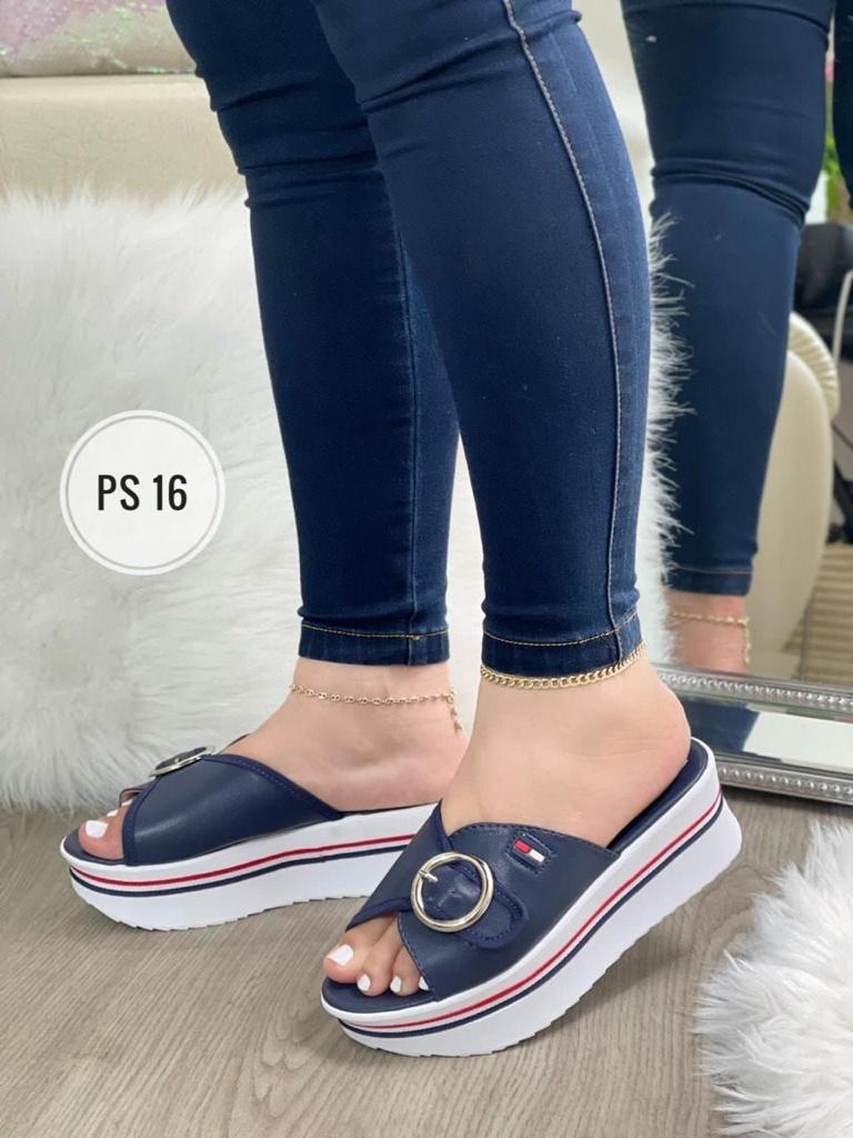 Classy Tommy Hilfiger Collection Footwear