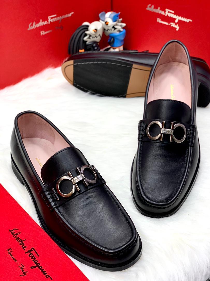 Casual Wear Salvatore Ferragamo Leather Black Balley Shoes at Rs 1499/pair  in Delhi