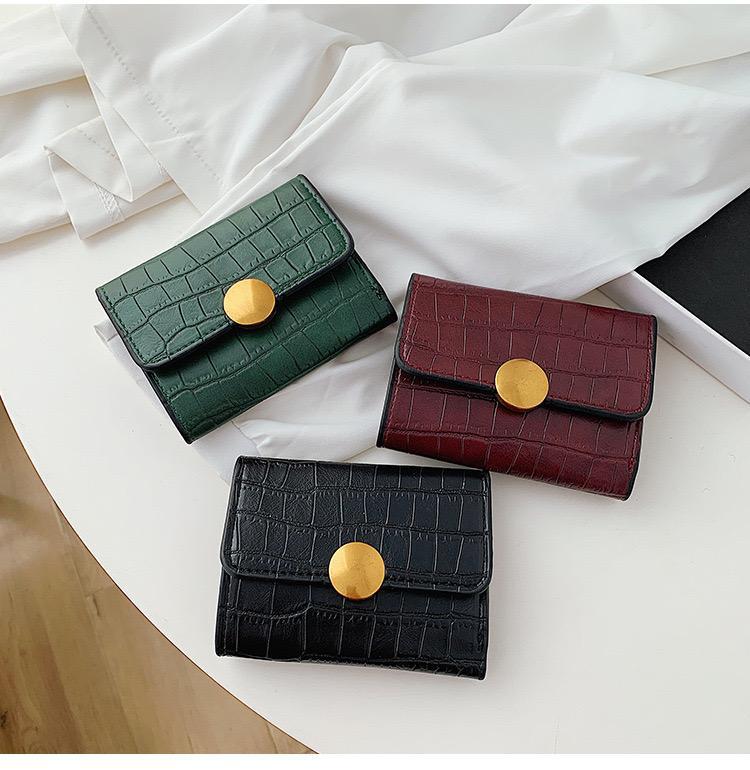 Small Purse Female New Short Retro Multi-card Three-fold Wallet