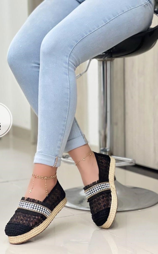 Beautiful Ladies Wedge Shoe