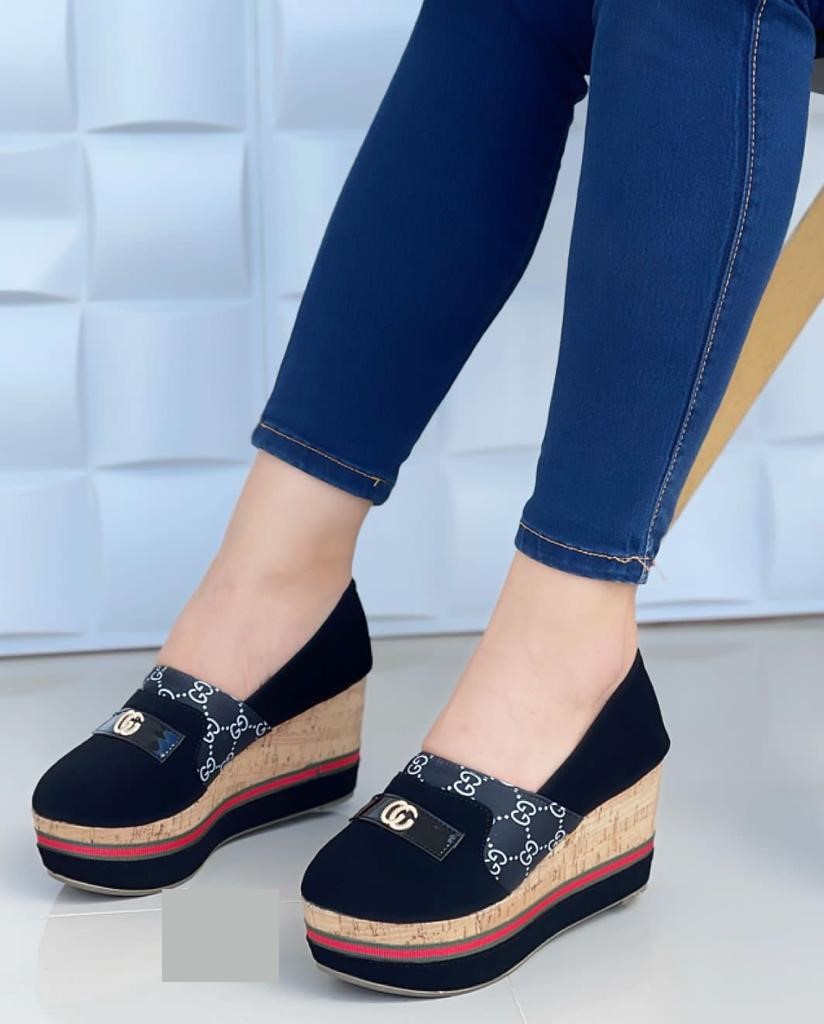 Kasut Gucci, Women's Fashion, Footwear, Wedges on Carousell