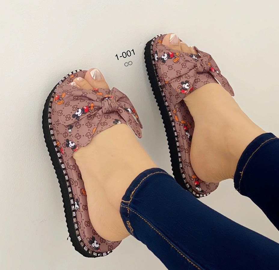 Gucci hot sale slippers girls