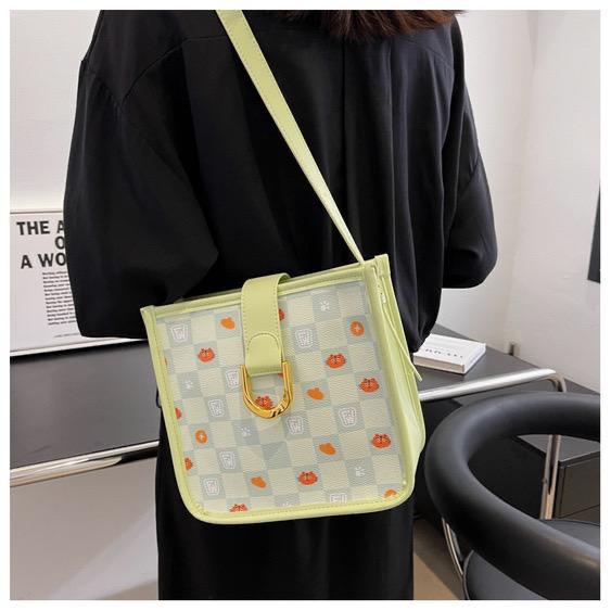 Fashion Large-capacity Plaid Commuter Single-Shoulder Bag